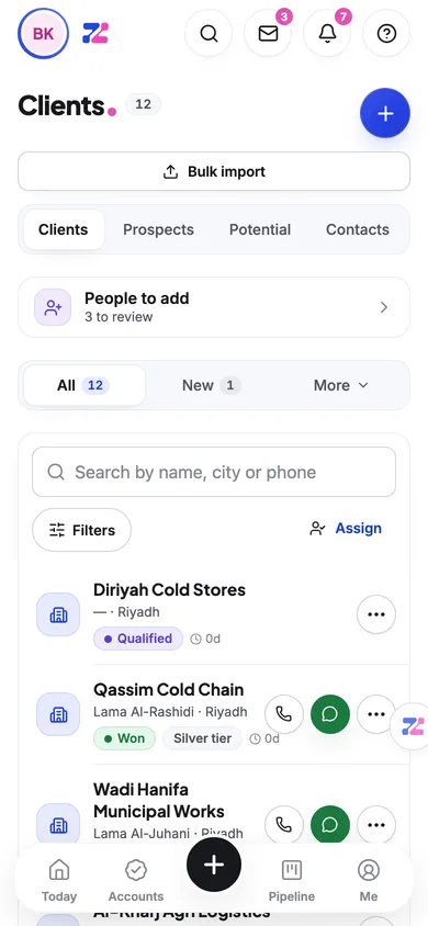 Zaps mobile app, Clients list with connection strength and quick call and WhatsApp